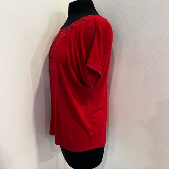 Anthropologie Tiny Red Crochet Detail Top - Picture 8 of 10